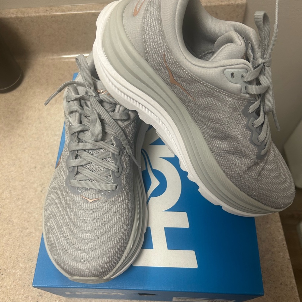 Hoka Women's Graviota 5 Light Gray Athletic Shoes